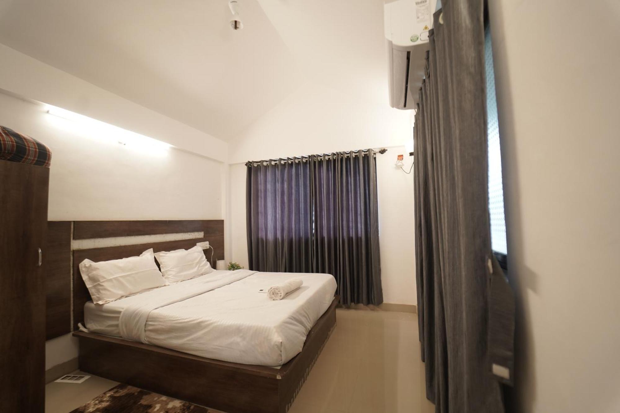 Ananya Villa Ac Luxury Ll 3Bhk Ll Private Villa Ll With Swimming Pool Ll 罗纳瓦拉 外观 照片